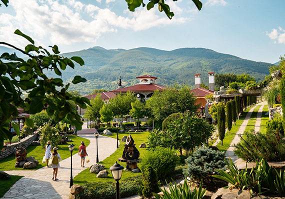 Kur in Pavel Banya